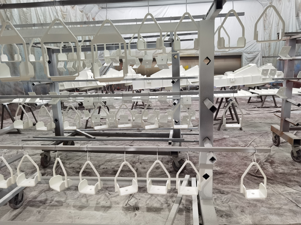 ��е�㲿������